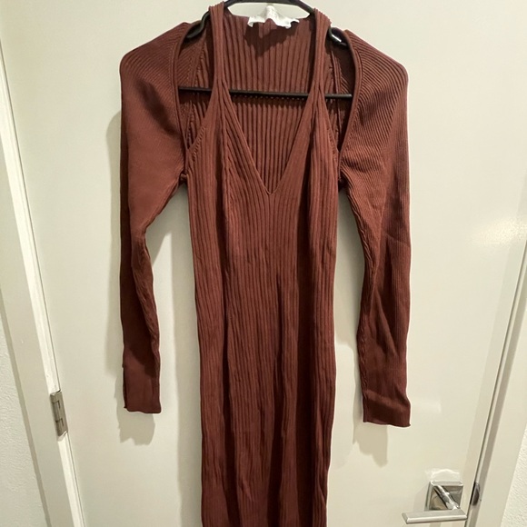 ASTR - Picture 3 of 3